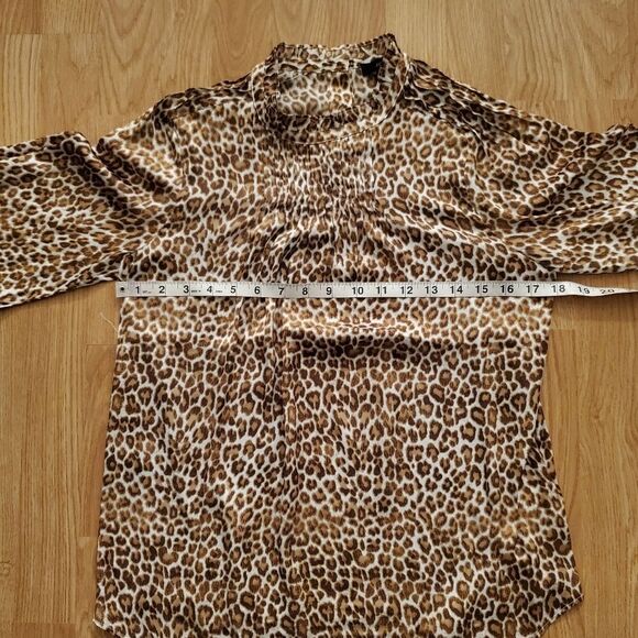 🌹 J. CREW 🌹 Ruffleneck Drapey Leopard Print Satin Blouse - [Size XS] - Picture 12 of 14